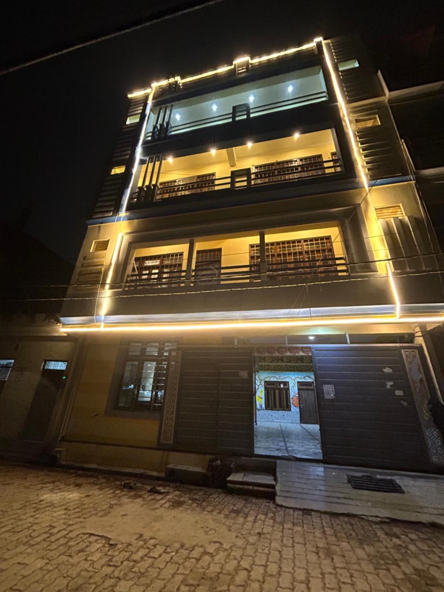 Vishwanath Residency Villa Allāhābād Junction Exteriör bild